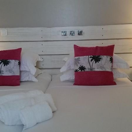 Fare Suisse Tahiti - Guesthouse パペーテ エクステリア 写真