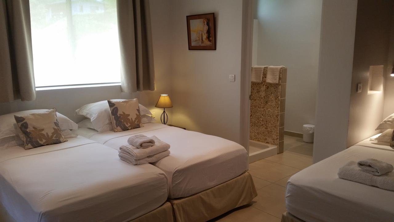 Fare Suisse Tahiti - Guesthouse パペーテ エクステリア 写真